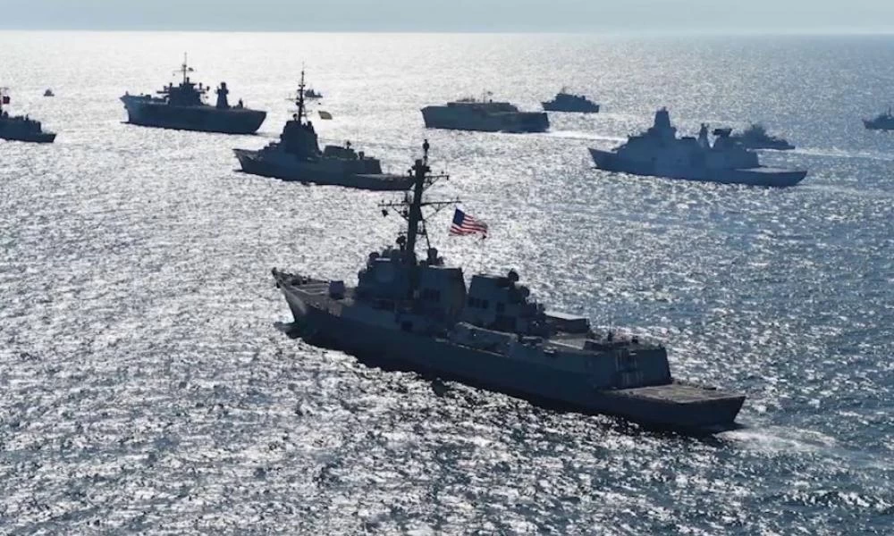 "Κόκκινος" συναγερμός! 50 πολεμικά πλοία του ΝΑΤΟ στην Βαλτική-Ο Αμερικανός ΥΠΑΜ στην Σλοβακία για την αποστολή S-300 στην Ουκρανία